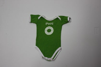 3-6 months  petit pois baby grow