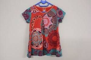 2-3 year old (estimated size) top