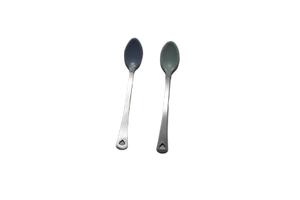 2 piece set of munchkins feeding spoons